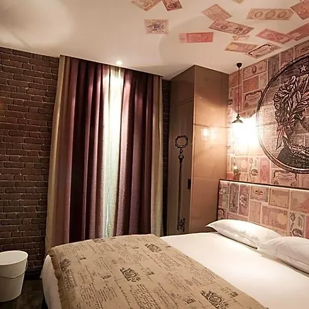 Vice Versa Hotel