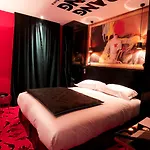 Vice Versa Hotel 4*